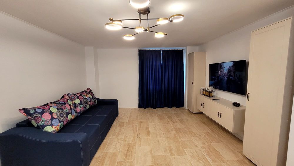 Apartament 3 camere la mare