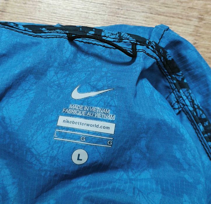 NIKE Мъжко тънко яке  с качулка за бягане / тичане размер L