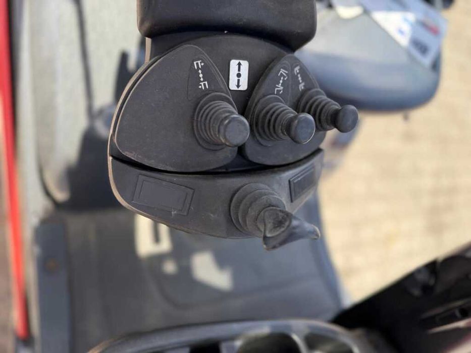 Motostivuitor Linde H16D-01, An 2012, Diesel, 1.6 tone, Catarg triplex