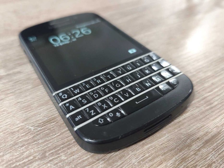 Мобилен телефон BlackBerry Q10 16gb/2gb