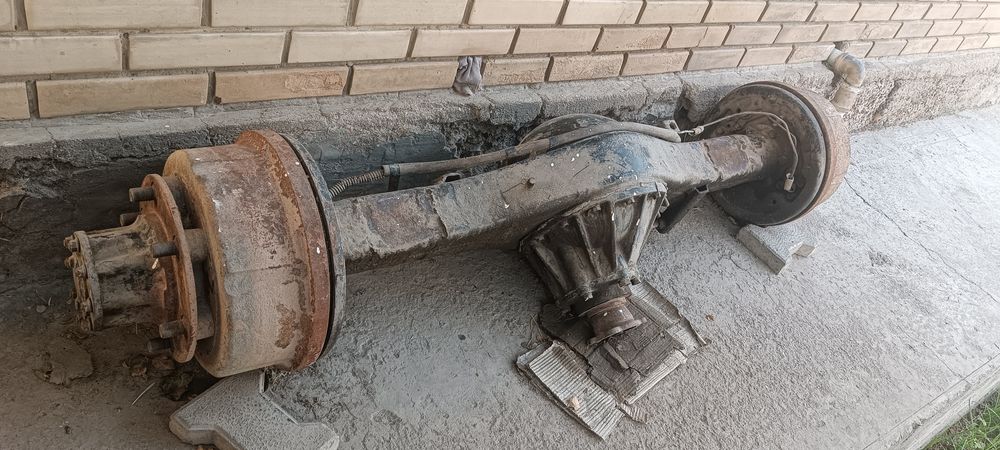 Исузи задний мост сотилади