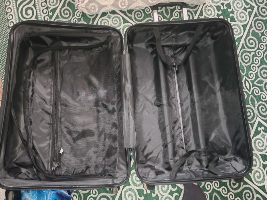 Чемодан..б/у.. .