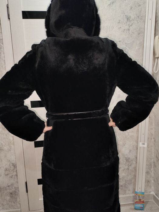 Продам шубу из мутона