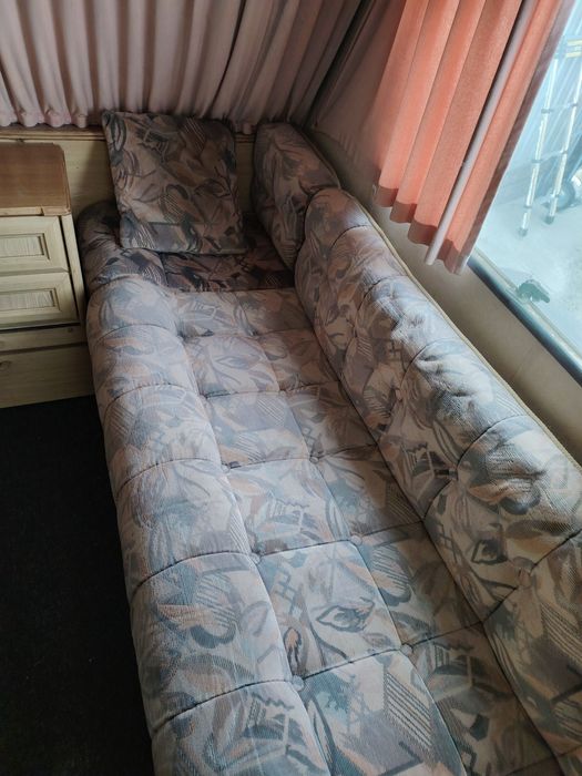 Saltele pentru rulota