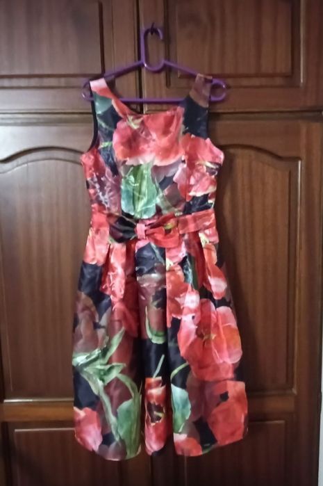 Срочно продам новые и б/у платья