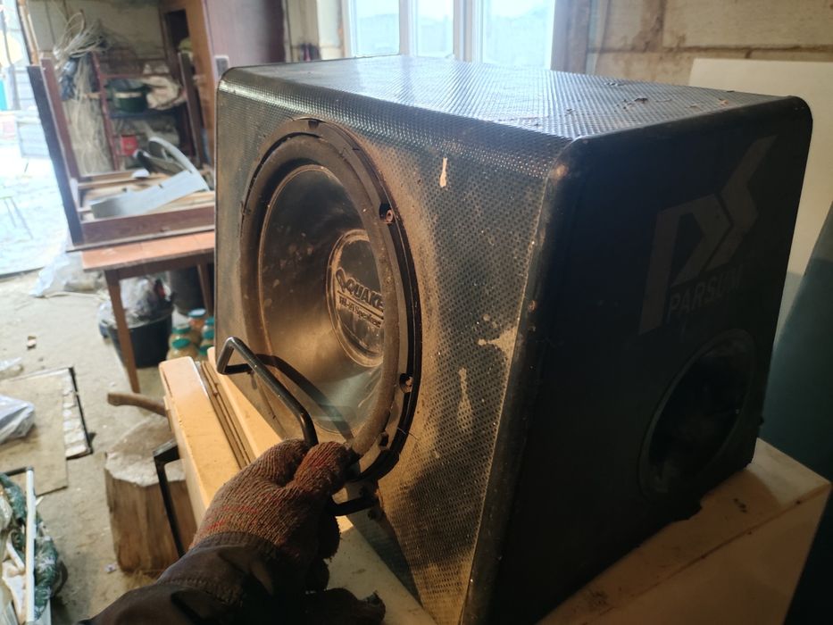 Сабвуфер автомобильный