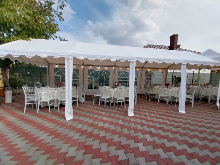 Inchiriez corturi de la 50-150 de persoane