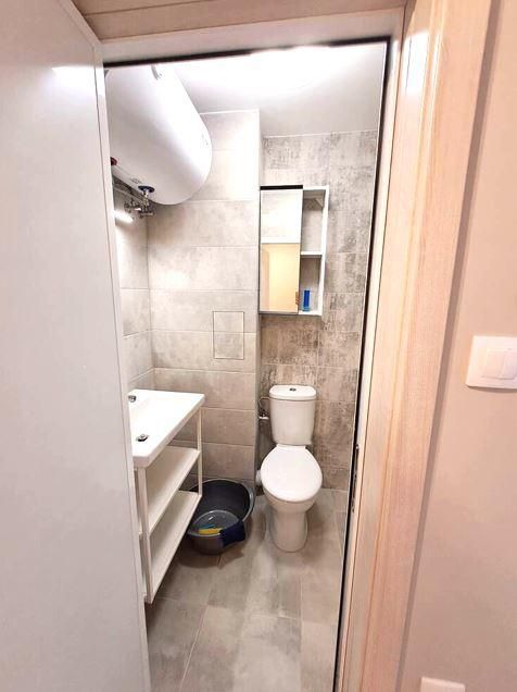 Дава се под наем Двустаен апартамент в Бургас, Лазур - 50 кв.м за 484.5 € - Снимка #5