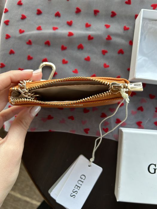 Портмоне Guess ново