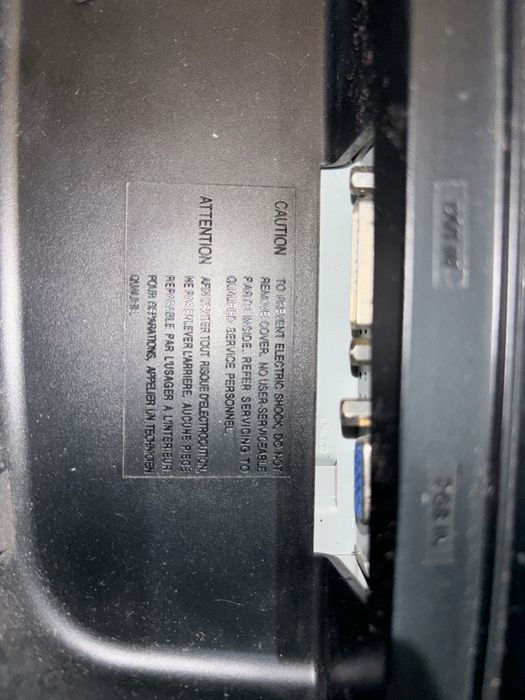 Монитор Samsung в хорошем состоянии