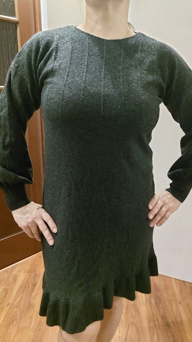 Платье шерстяное 48-50