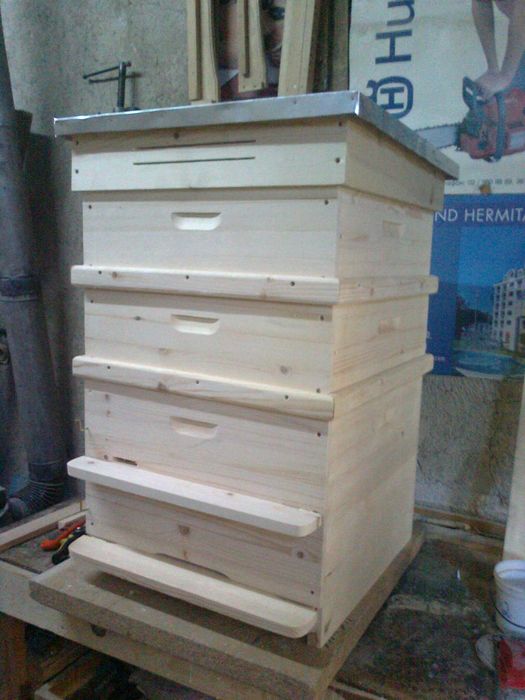 Пчелен инвентар за кошери ДБ , ЛР , Фарар