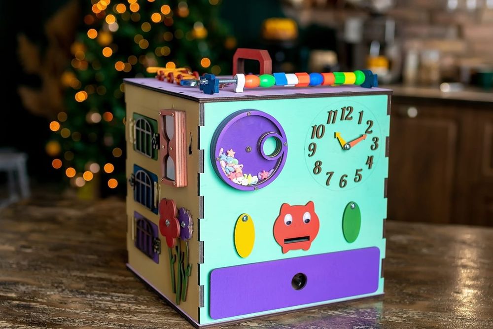 Продам детский бизиборд