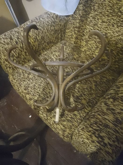 Бар шкаф и закачалка цена -32евро