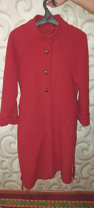 Продам юбки и пальто