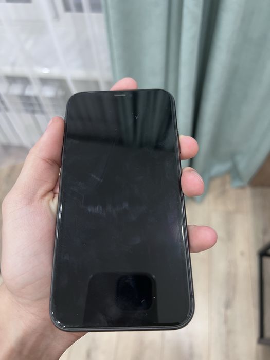 iPhone 11 черного цвета б/у