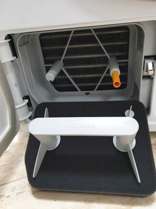 Пара Miele Сушилня с термопомпа Миеле 12м Гаранция