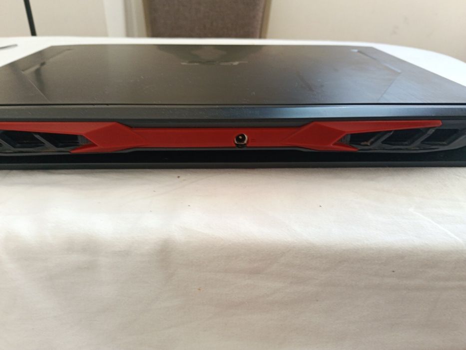 Продава се лаптоп(gaming)