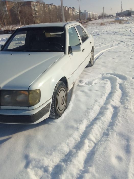 Продам Мерседес 124