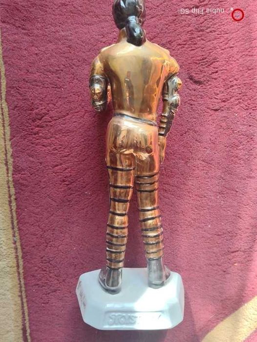 Statuetă din porțelan Michael Jackson "Numerotată (346/1000)" Florian Istrate pentru MJ Net.