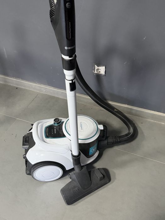 Пылесос Bosch BGS41HYG1 белый