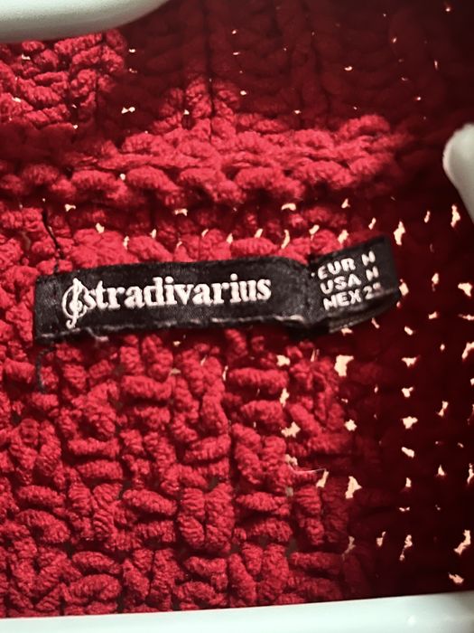 Pulovere Zara , Stradivarius