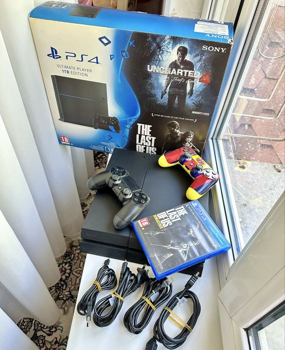 PlayStation 4 Fat 1TB как новенький