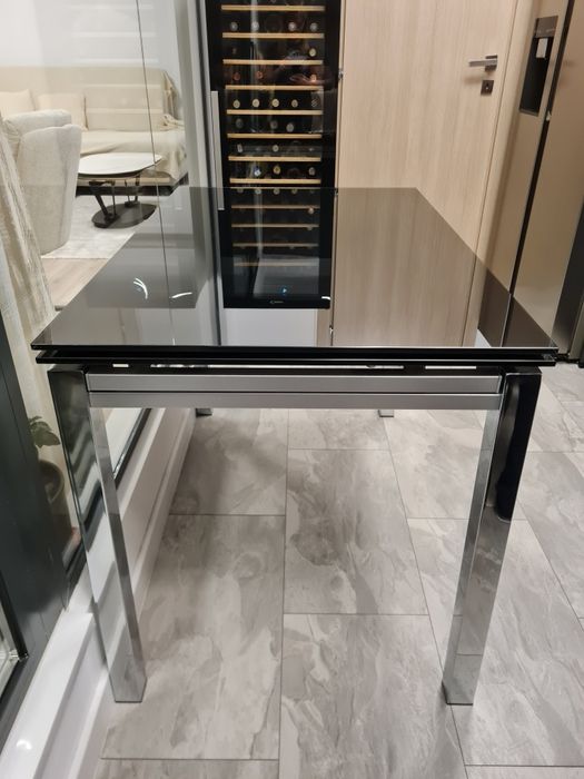 Vând  masa  in sticla  neagra diario in Bucuresti