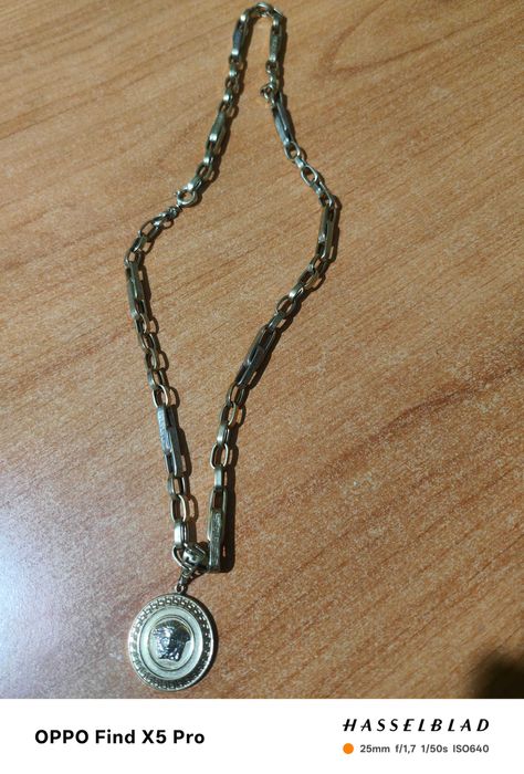 Vând lanț cu medalion aur