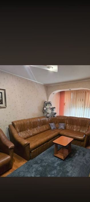 Apartament 3 camere in Roman