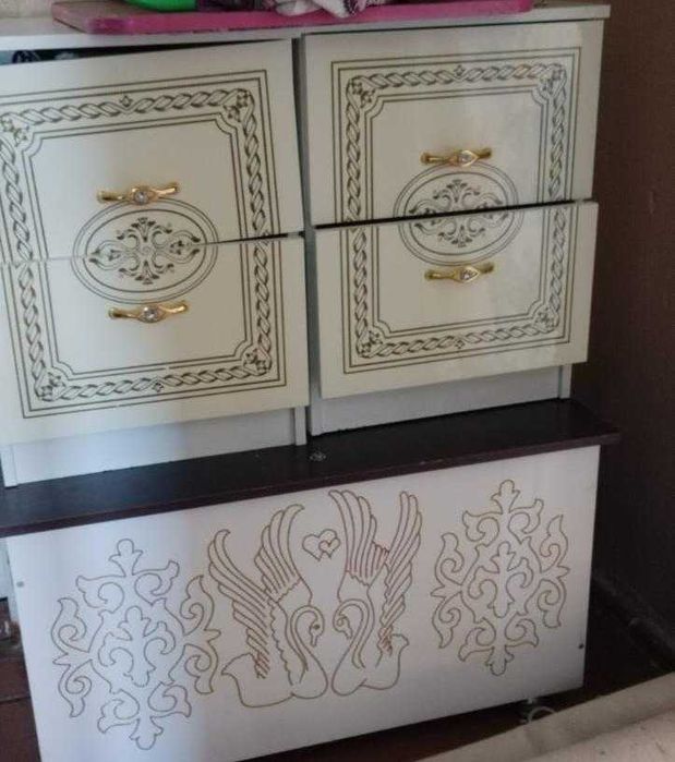 Спальный гарнитур