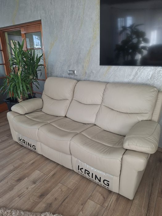 Canapele piele naturala cu recliner
