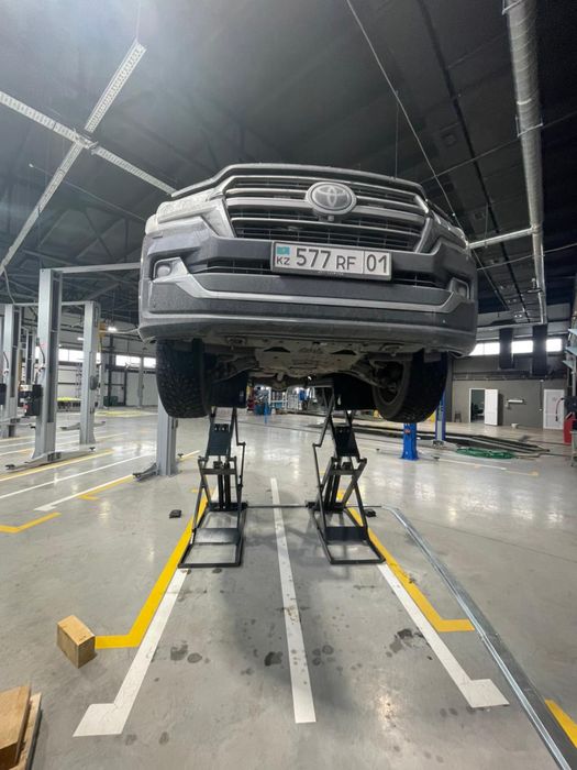 Подьемник для сто LAUNCH в отличном состоянии