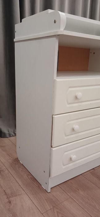 Пеленальный столик