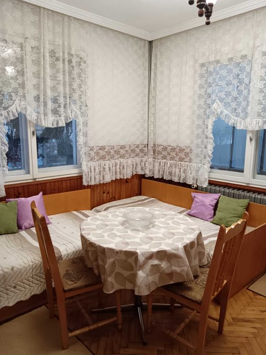 Дава се под наем Офис в Казанлък - 100 кв.м за 228.99 € - Снимка #4