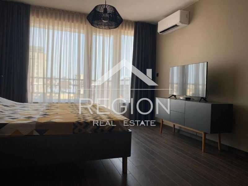 Дава се под наем Едностаен апартамент в Варна, Център - 57 кв.м за 484.5 € - Снимка #1