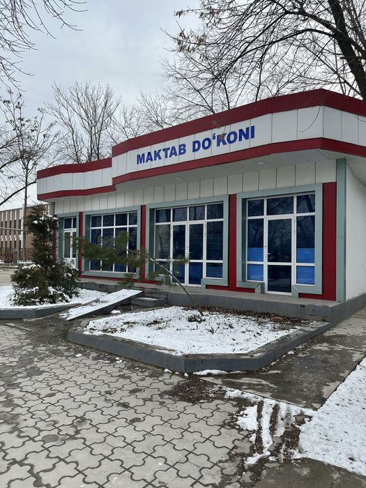 Guliston markazida bino sotiladi