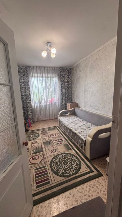 Продам двух комнатную квартиру