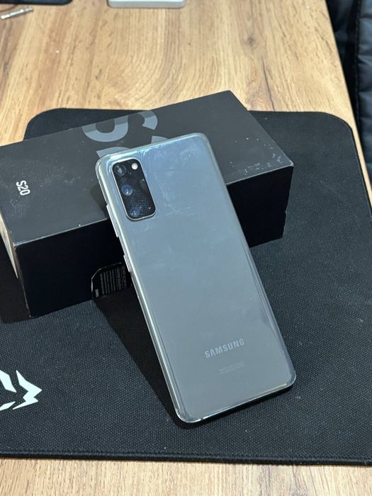 Продам самсунг s20