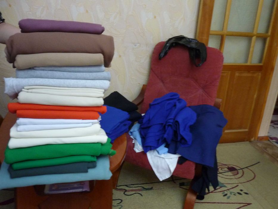 Продам ткань(разнообразные и яркие расцветки)