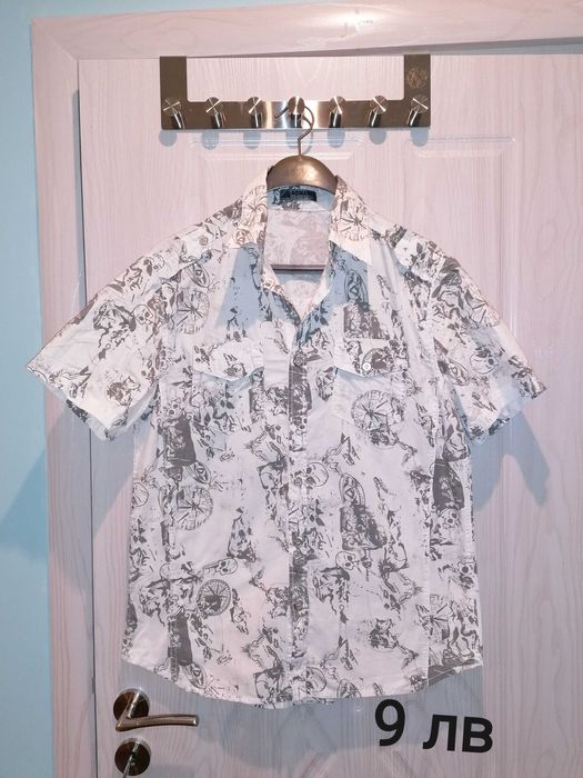 Мъжка риза/мъжки ризи М/Л