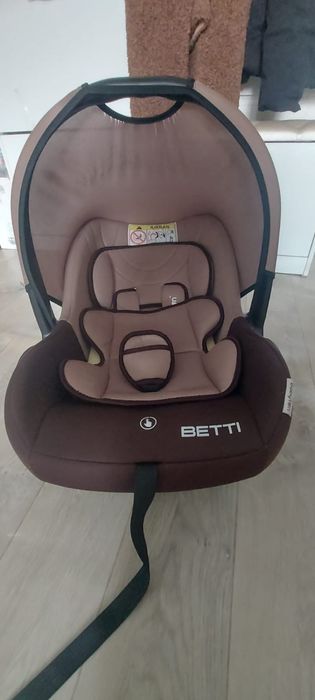 Продам автолюльку 8000