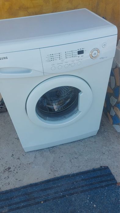 Продается стиральная машина