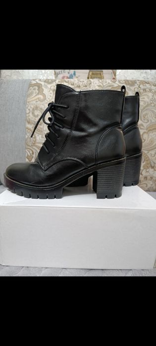 Продам осенние сапоги за 3,5 тыс тг