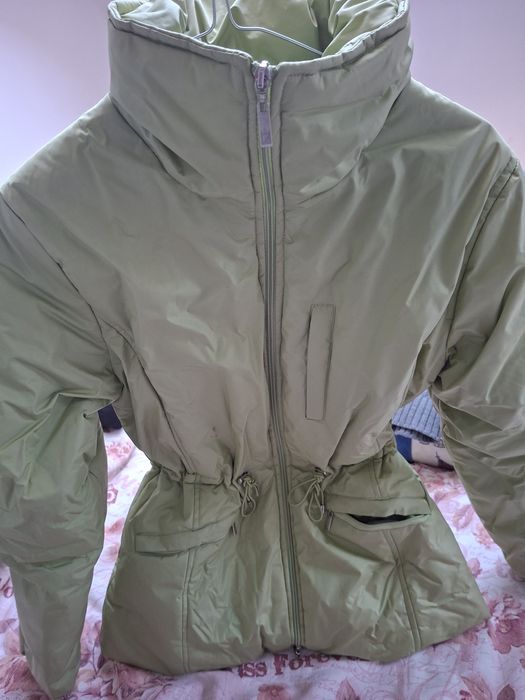 Зимно яке- носено само 2 пъти