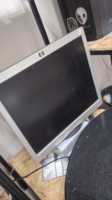 Монитор hp.       hp