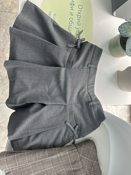 3 детски полички на Zara 134 sm