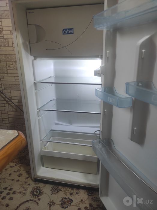 Продается Холодильник Артель.