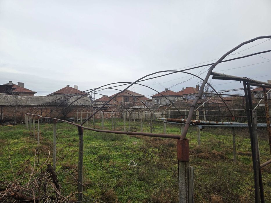 Стари оранжерии 2бр.