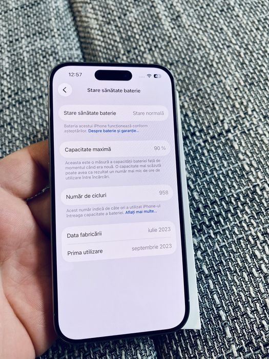 Iphone 15 pro de 128 Gb/Baterie 90% Ca NOU